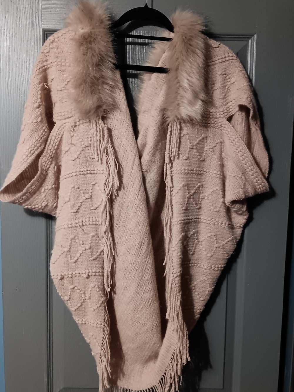 SHEIN Blush Pink Faux Fur Collar Knit Poncho with Fringe